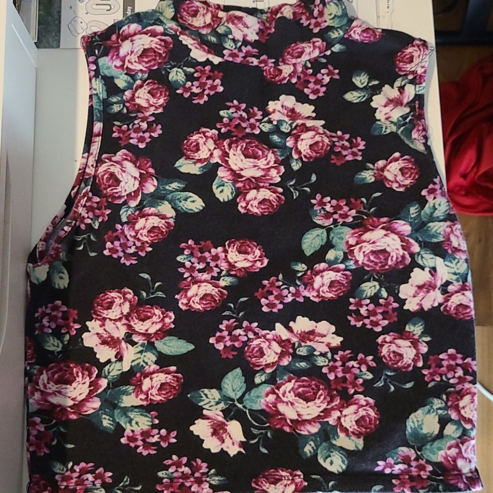 Floral crop top - Picture 2 of 2
